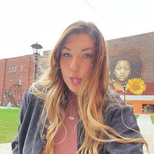 Meet your Posher, Paige